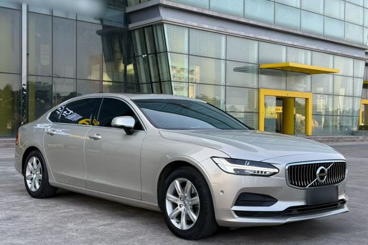 Used Volvo S90 2018 T4 Zhiyi Edition