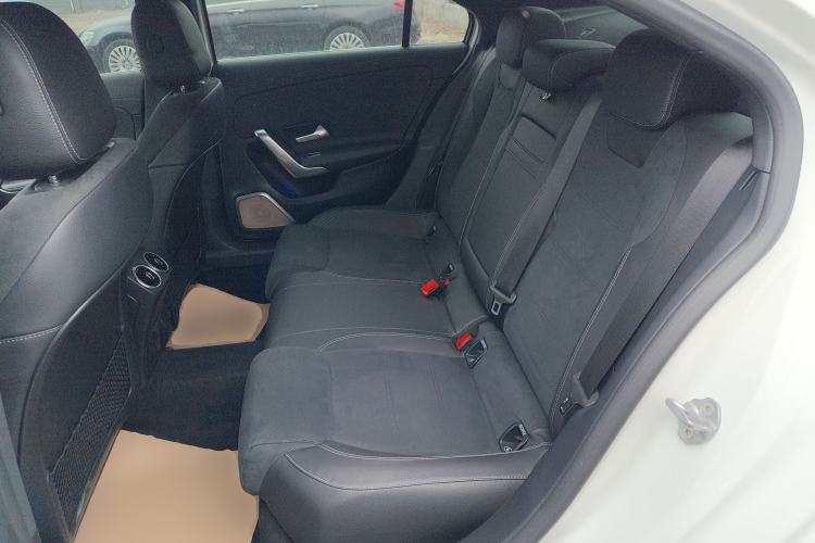 Used Mercedes-Benz A-Class 2022 Revised Version A 200 L Sport Sedan Fashionable Style
