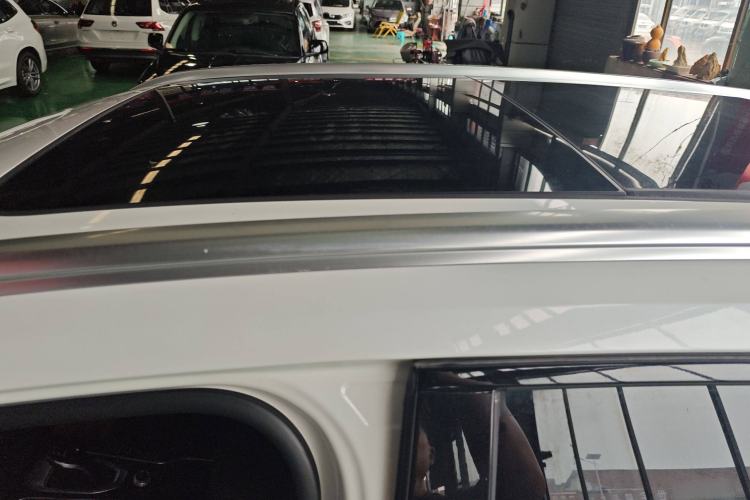 Used Wey VV6 2019 2.0T Two-Wheel-Drive Ultra-Luxury Version China VI Standard
