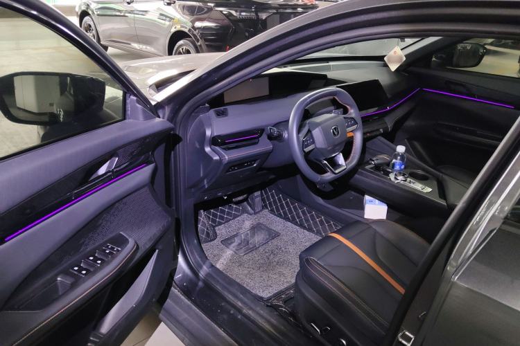 Used Changan UNI-V 2024 1.5T Prestige Edition