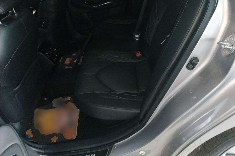 Used Toyota Avalon 2019 Dual-Engine 2.5L XLE Prestige Version China VI Standard
