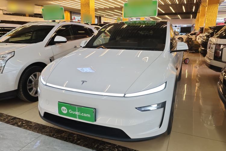 Used Tesla Model Y 2025 Rear-Wheel-Drive Version