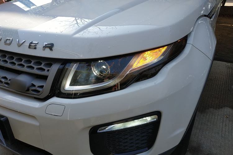 Used Land Rover Range Rover Evoque 2018 200PS PURE New Fashion Edition
