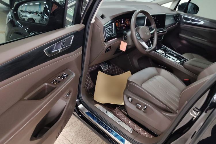 Used Volkswagen Viloran 2024 380TSI Luxury Edition
