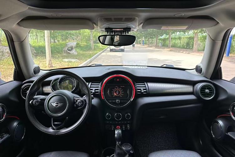 Used  MINI 2016 1.5T COOPER Performance Edition
