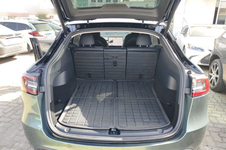 Used Tesla Model Y 2022 Rear-Wheel-Drive Version
