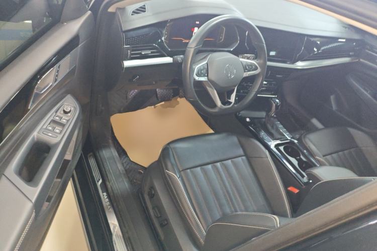 Used Volkswagen Passat 2022 330TSI Elite Edition Custom Version
