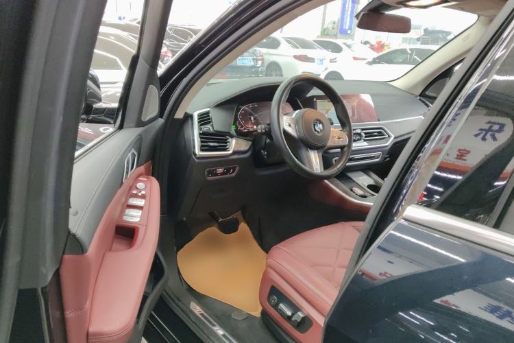 Used BMW X5 2022 Restyled xDrive 30Li Luxury Version M Sport Package