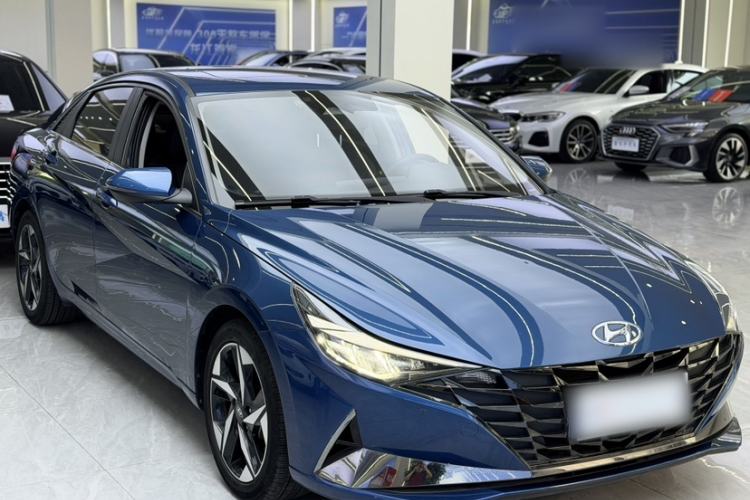 Used Hyundai Elantra 2022 1.5L CVT LUX Prestige Edition
