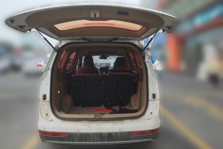 Used Baojun 730 2017 1.5T Manual Prestige Version 7 Seats