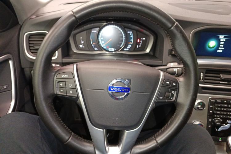 Used Volvo S60 2017 S60L T4 Smart Range Edition
