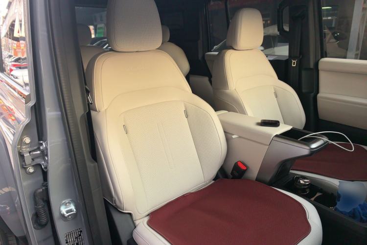 Used  V23 2025 401 Two-Wheel Drive Advanced Edition