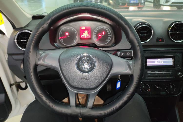 Used Volkswagen Jetta 2017 1.5L Manual Fashion Edition
