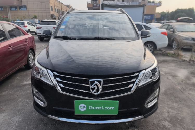 Used Baojun 560 2015 1.8L Manual Luxury Model

