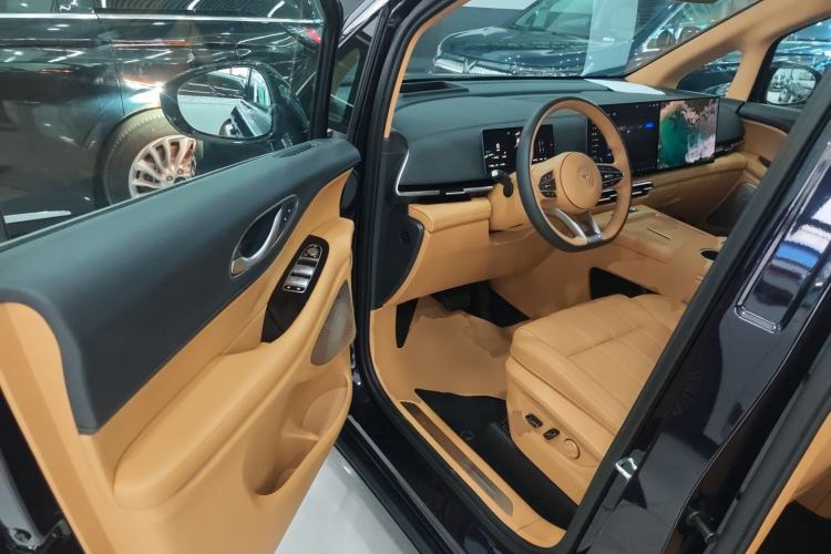 Used VOYAH Dream 2025 PHEV Four-Wheel-Drive Flagship Kunpeng Edition