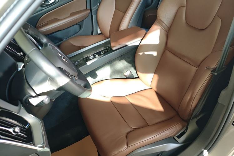 Used Volvo S60 2021 T4 Zhiyi Luxury Edition
