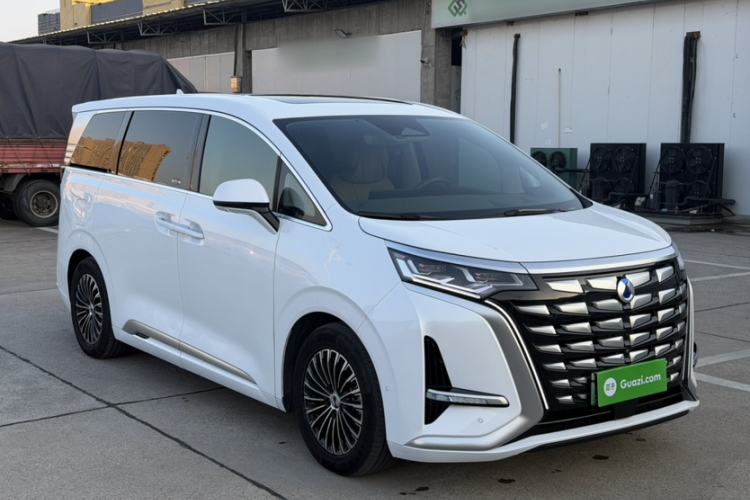 Used Denza D9 2022 DM-i 970 Four-Wheel Drive Flagship Model