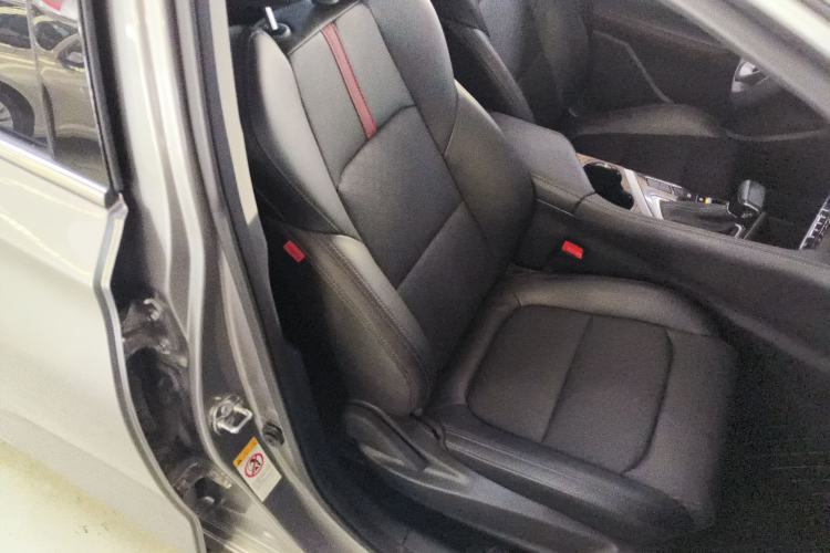 Used Changan Eado 2020 PLUS Blue Whale NE 1.4T GDI DCT Prestige Model
