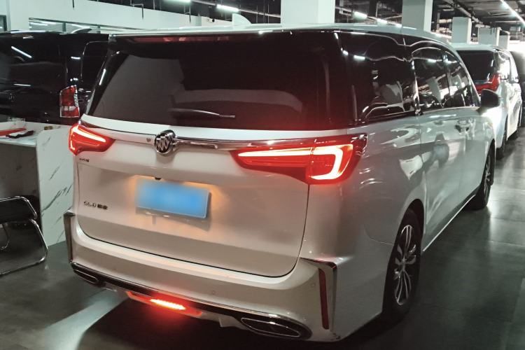 Used Buick GL8 2022 ES Landtrek 653T Comfort Edition