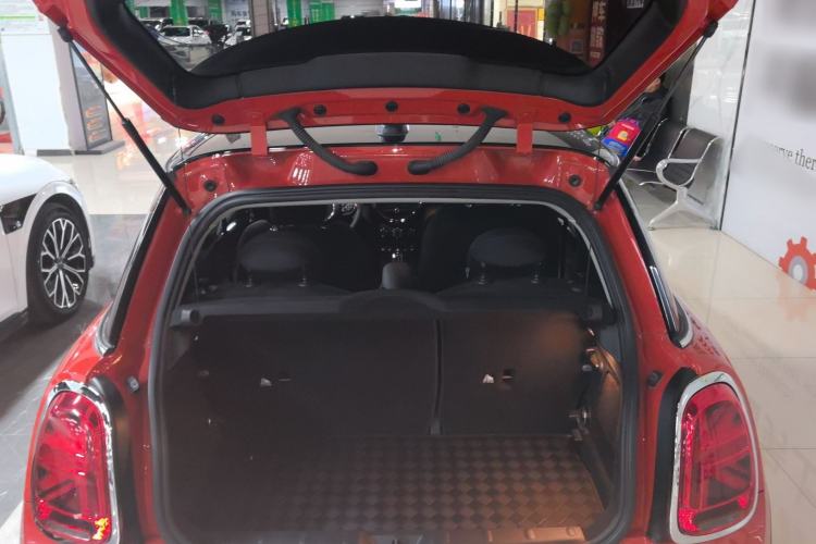 Used  MINI 2018 1.5T COOPER Classic Edition
