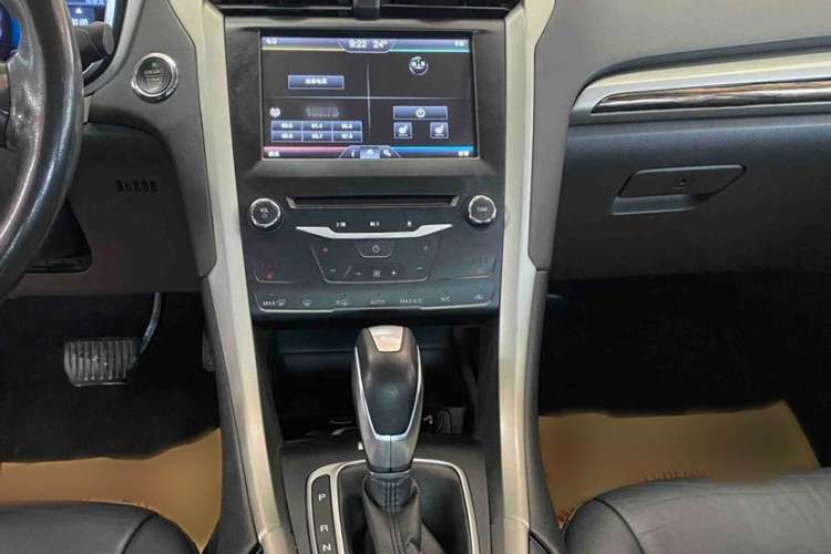 Used Ford Mondeo 2013 2.0L GTDi 200 Luxury Model
