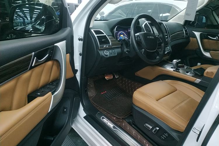 Used Haval H9 2017 2.0T Gasoline 4x4 Premium 5-Seater
