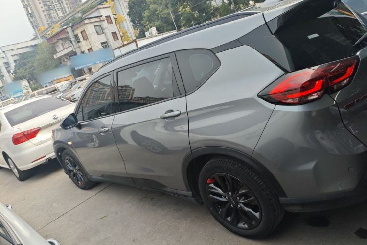 Used Chevrolet Orlando 2019 Redline 530T Automatic Enjoyment Version (5+2 Seating) China VI
