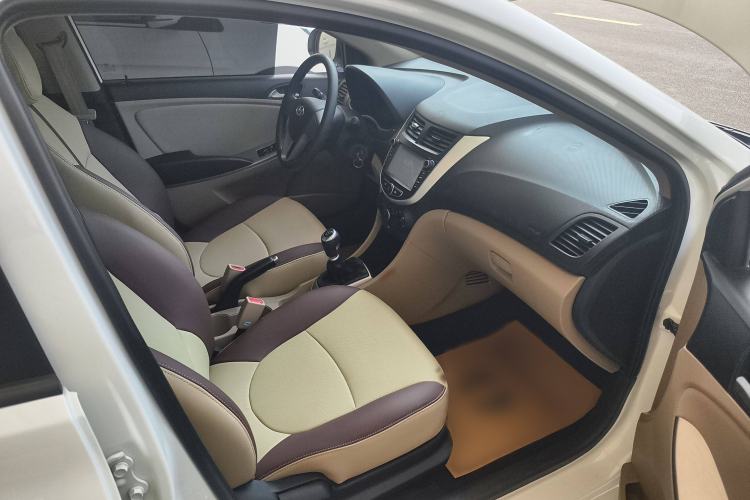 Used Hyundai Verna 2014 1.4L Manual Smart GLS Trim
