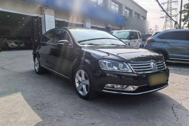 Used Volkswagen Magotan 2016 1.8TSI Luxury Comfort Model

