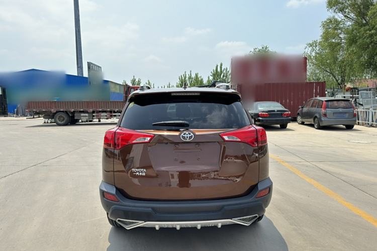 Used Toyota RAV4 2015 2.0L CVT Two-Wheel Drive Fashion Edition
