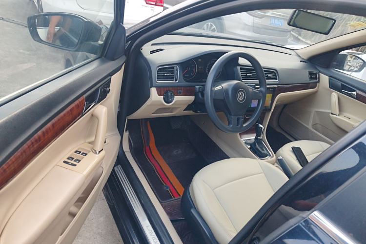 Used Volkswagen Lavida 2013 Restyled Classic 1.6L Automatic Comfort Edition
