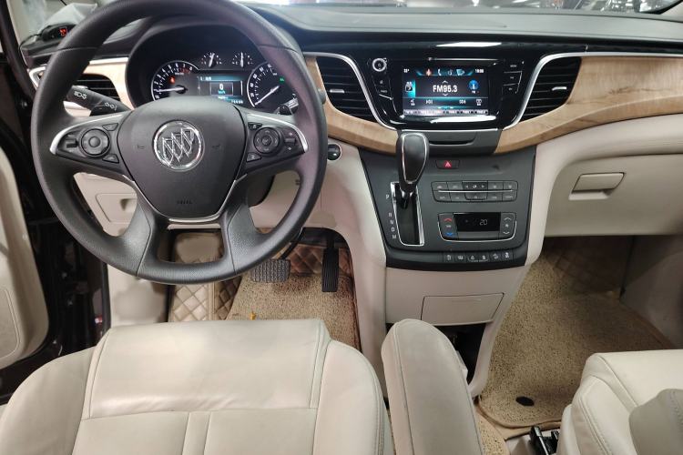 Used Buick GL8 2017 ES 28T Comfort Model China V Standard
