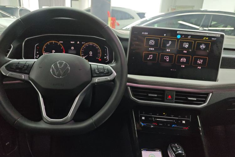 Used Volkswagen Tayron 2024 300TSI Two-Wheel-Drive Luxury Plus Advanced Version