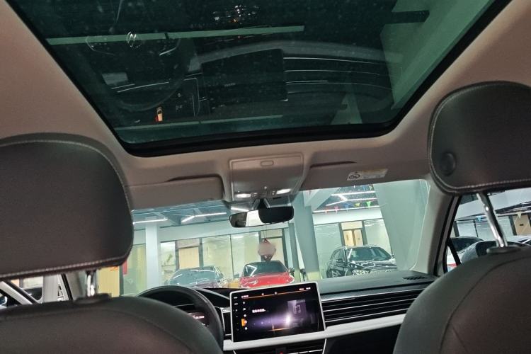 Used Volkswagen Tiguan L 2022 330TSI Automatic Two-Wheel Drive R-Line Enhanced Edition