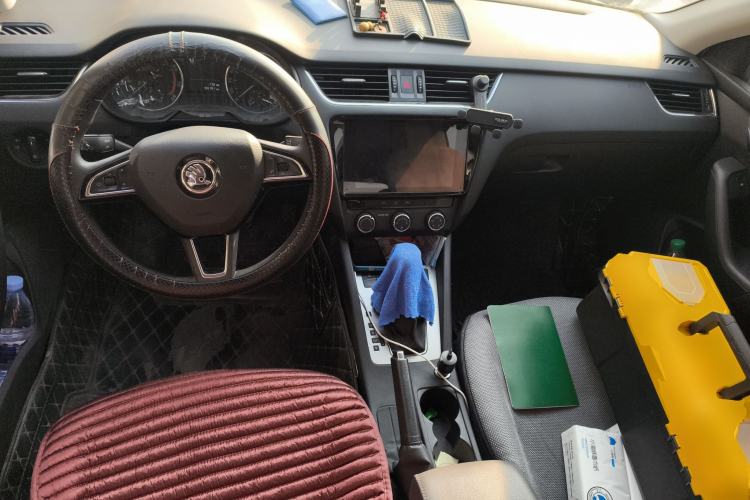 Used Skoda Octavia 2019 1.5L Automatic SmartDrive Comfort Edition China VI Standard