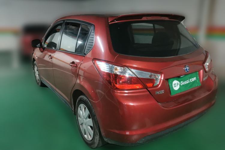 Used Venucia R50 2013 1.6L Automatic Fashion Edition