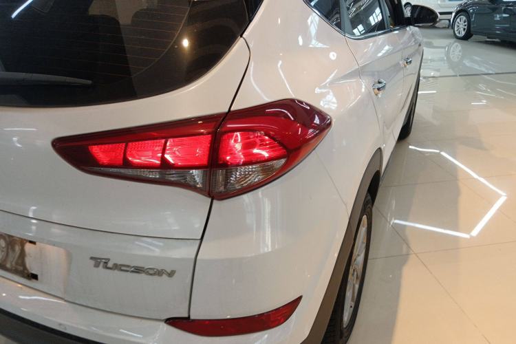 Used Hyundai Tucson 2015 1.6T Dual-Clutch Two-Wheel-Drive Smart Model
