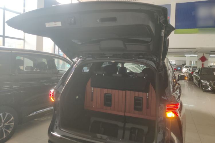 Used Toyota Sienna 2021 2.5L Hybrid Platinum Edition