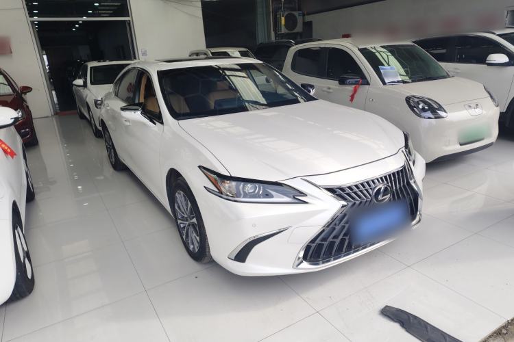 Used Lexus ES 2022 200 Excellence Edition
