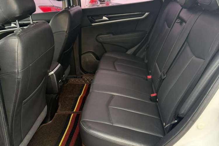 Used Dongfeng Aeolus AX7 2015 2.3L Automatic ZhiZun Version
