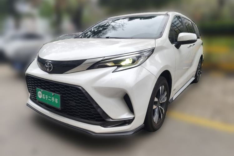 Used Toyota Granvia 2024 2.5L Hybrid Luxury Edition