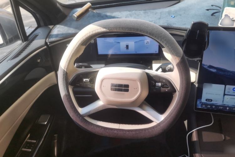 Used  L7 2023 1.5T 55km PRO
