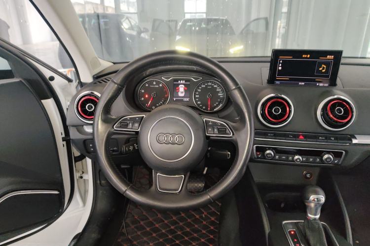 Used Audi A3 2014 Limousine 40 TFSI S line Luxury Model
