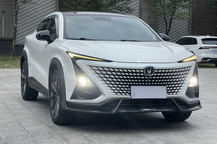 Used Changan UNI-T 2020 1.5T Prestige Version
