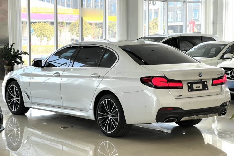 Used BMW 5 Series 2022 Second Facelift 530Li Leading Edition M Sport Package
