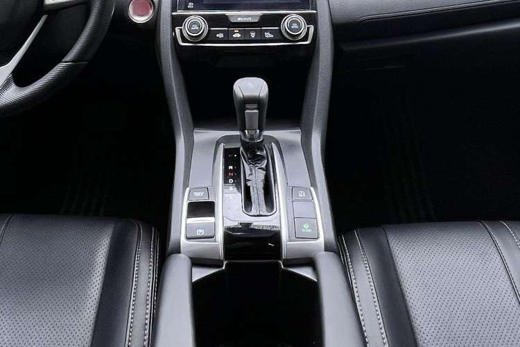 Used Honda Civic 2016 220TURBO CVT Luxury Edition