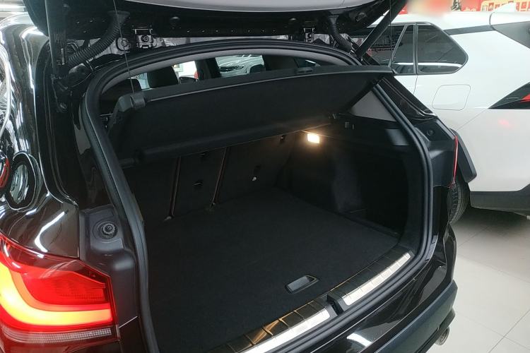 Used BMW X1 2021 sDrive25Li Leading Model
