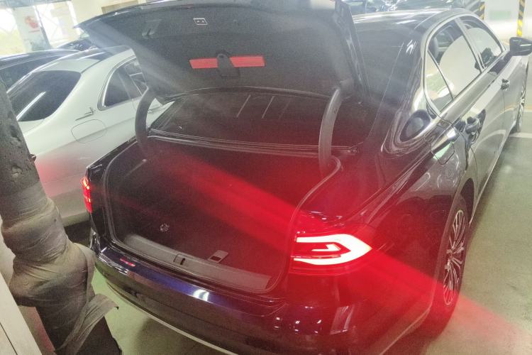 Used Volkswagen Phideon 2021 380TSI Luxury Edition
