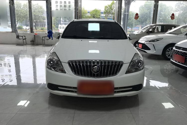 Used Buick Excelle 2015 1.5L Automatic Classic Model
