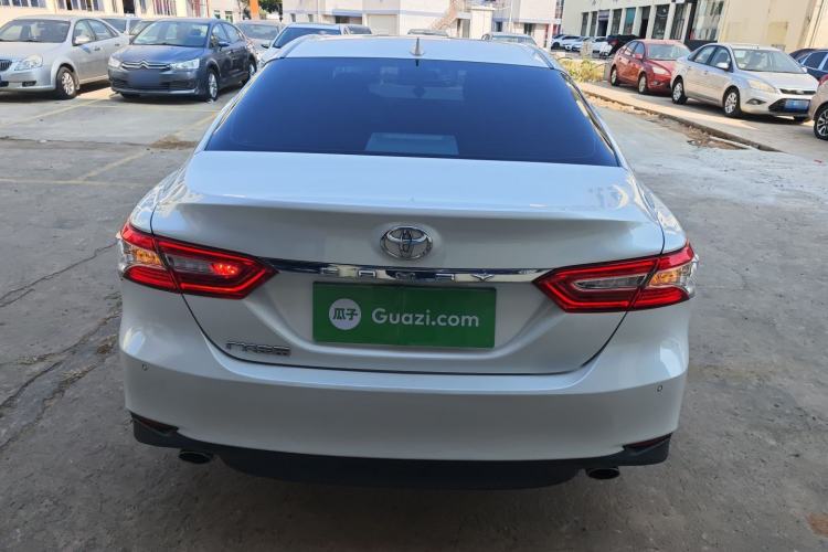 Used Toyota Camry 2021 2.0G Luxury Edition
